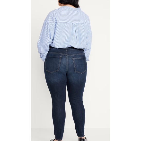 ON | Mid Rise Rockstar Plus Size Comfy Soft Stretch Skinny Jeans - Picture 2 of 11